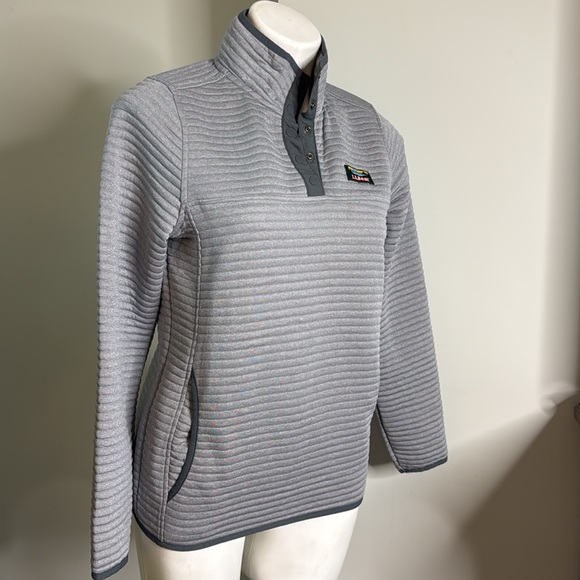 L.L. Bean Airlight Knit Pullover EUC size XS Misses - Picture 2 of 6